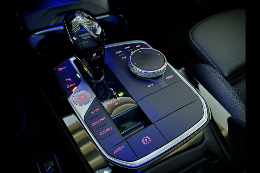 BMW 1-serie 118i Sport Pano Virtual Carplay Sfeer Cruise NAP