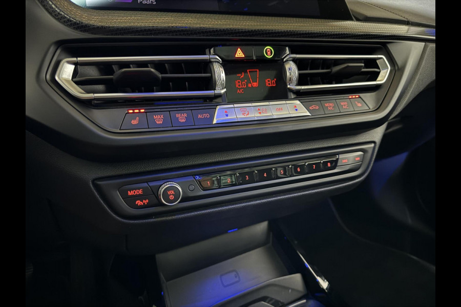 BMW 1-serie 118i Sport Pano Virtual Carplay Sfeer Cruise NAP
