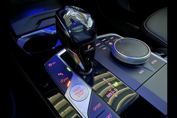 BMW 1-serie 118i Sport Pano Virtual Carplay Sfeer Cruise NAP