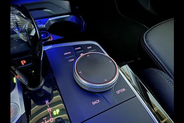 BMW 1-serie 118i Sport Pano Virtual Carplay Sfeer Cruise NAP