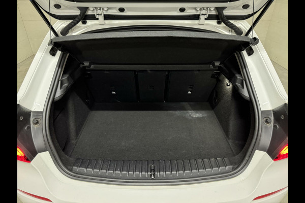 BMW 1-serie 118i Sport Pano Virtual Carplay Sfeer Cruise NAP