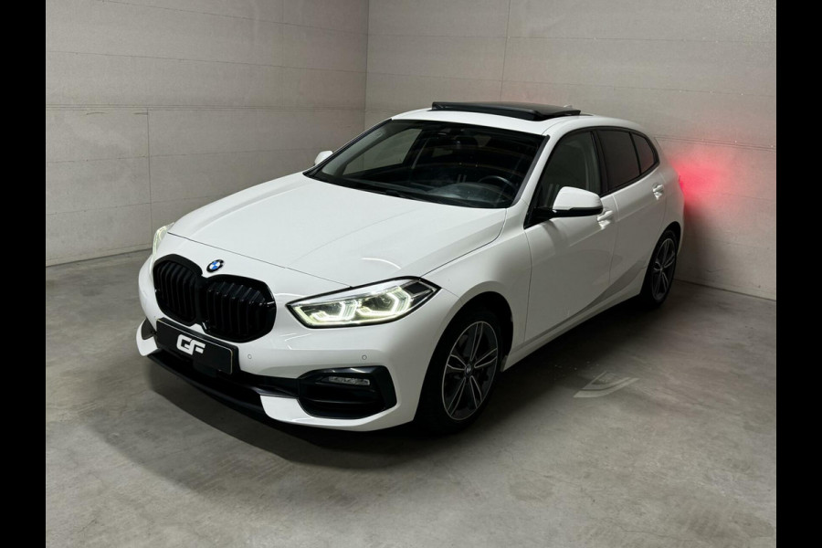 BMW 1-serie 118i Sport Pano Virtual Carplay Sfeer Cruise NAP