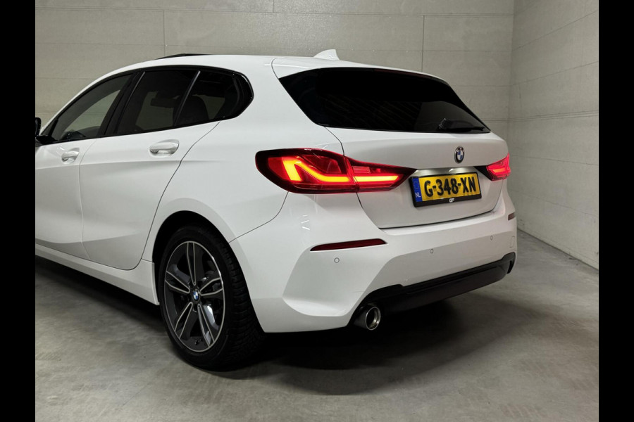 BMW 1-serie 118i Sport Pano Virtual Carplay Sfeer Cruise NAP