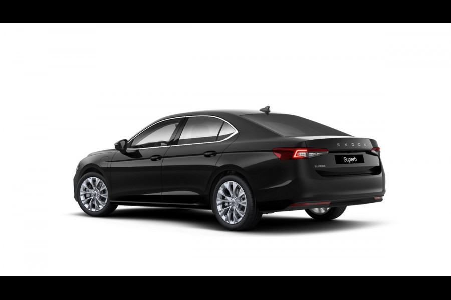 Škoda Superb Business Edition PHEV 1.5 TSI 204 pk 6 versn. DSG | Trekhaak wegklapbaar | Chrome pakket | 18 inch lichtmetalen velgen