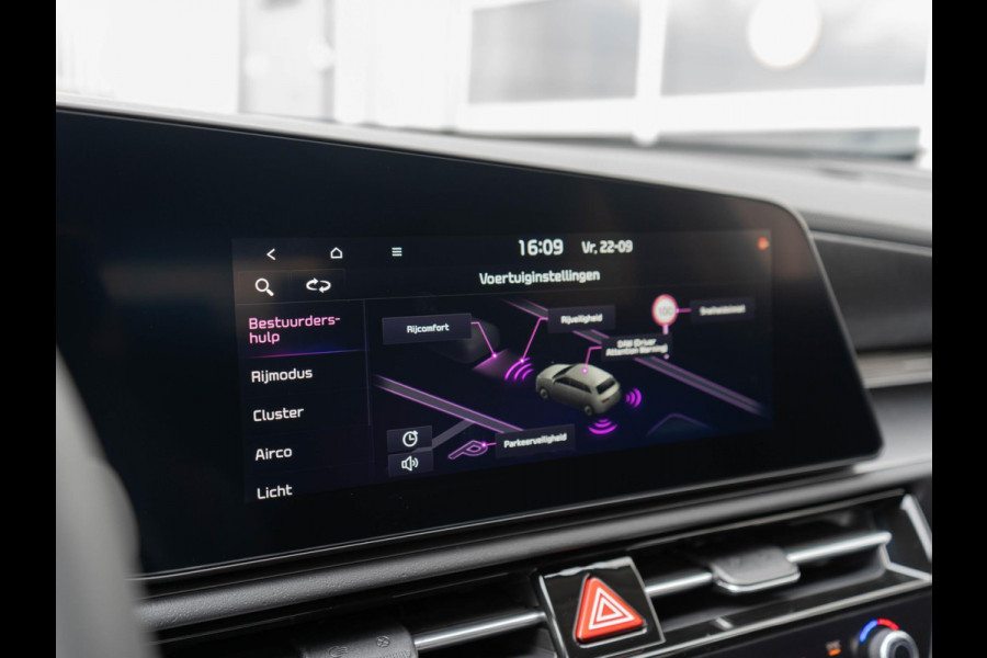 Kia Niro EV Plus 64.8 kWh | OP VOORRAAD | DIRECT RIJDEN | Navigatie | Carplay | Adapt. Cruise | Climate | Keyless | Camera