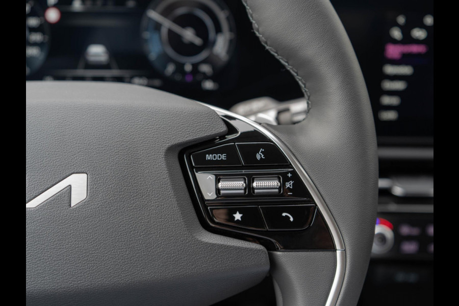 Kia Niro EV Plus 64.8 kWh | OP VOORRAAD | DIRECT RIJDEN | Navigatie | Carplay | Adapt. Cruise | Climate | Keyless | Camera