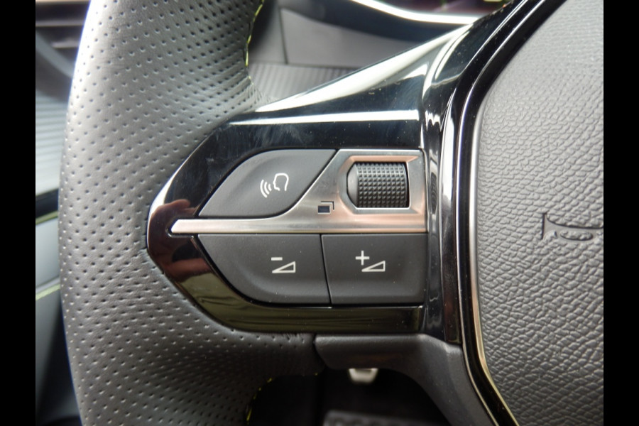 Peugeot 208 1.2 100pk | GT-uitvoering | Panoramadak | Apple Carpl. Andr. Aut