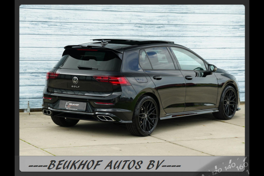 Volkswagen Golf 1.5 eTSI R-Line Pano H&K Audio Cruise Camera