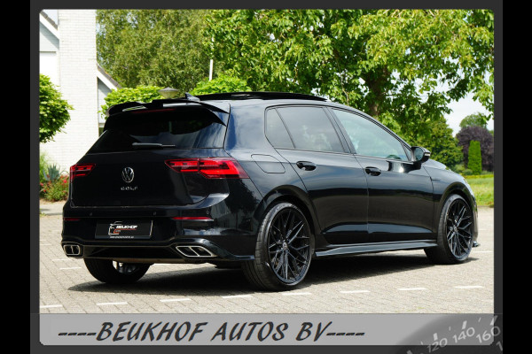 Volkswagen Golf 1.5 eTSI R-Line Pano H&K Audio Cruise Camera