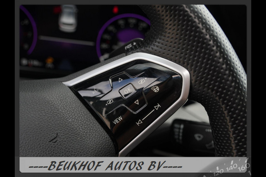 Volkswagen Golf 1.5 eTSI R-Line Pano H&K Audio Cruise Camera
