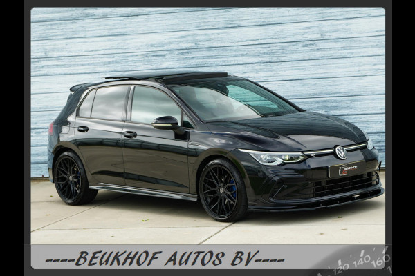 Volkswagen Golf 1.5 eTSI R-Line Pano H&K Audio Cruise Camera