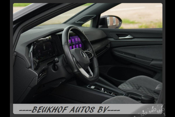 Volkswagen Golf 1.5 eTSI R-Line Pano H&K Audio Cruise Camera