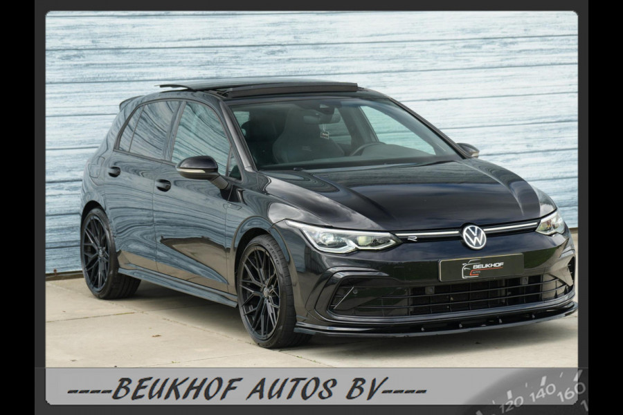 Volkswagen Golf 1.5 eTSI R-Line Pano H&K Audio Cruise Camera