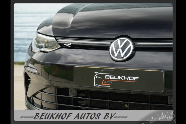 Volkswagen Golf 1.5 eTSI R-Line Pano H&K Audio Cruise Camera