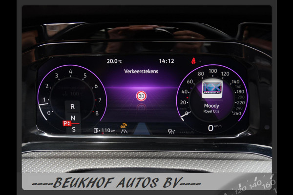 Volkswagen Golf 1.5 eTSI R-Line Pano H&K Audio Cruise Camera