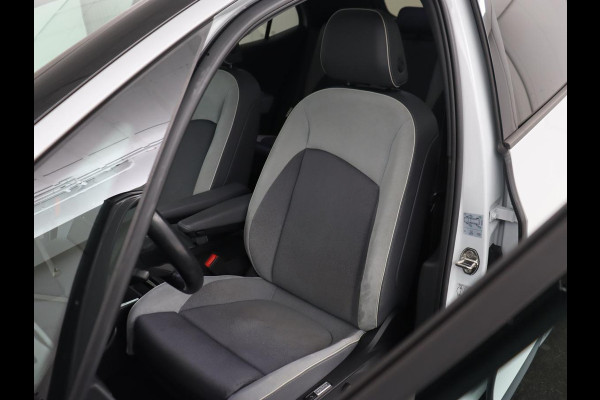Volkswagen ID.3 First Max 58 kWh | Panoramadak | Head-Up | Stoel & stuurverwarming | Adaptive cruise | Camera | Massage | Elektrische stoelen | Sfeerverlichting | Carplay | Matrix LED