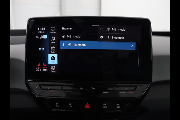 Volkswagen ID.3 First Max 58 kWh | Panoramadak | Head-Up | Stoel & stuurverwarming | Adaptive cruise | Camera | Massage | Elektrische stoelen | Sfeerverlichting | Carplay | Matrix LED