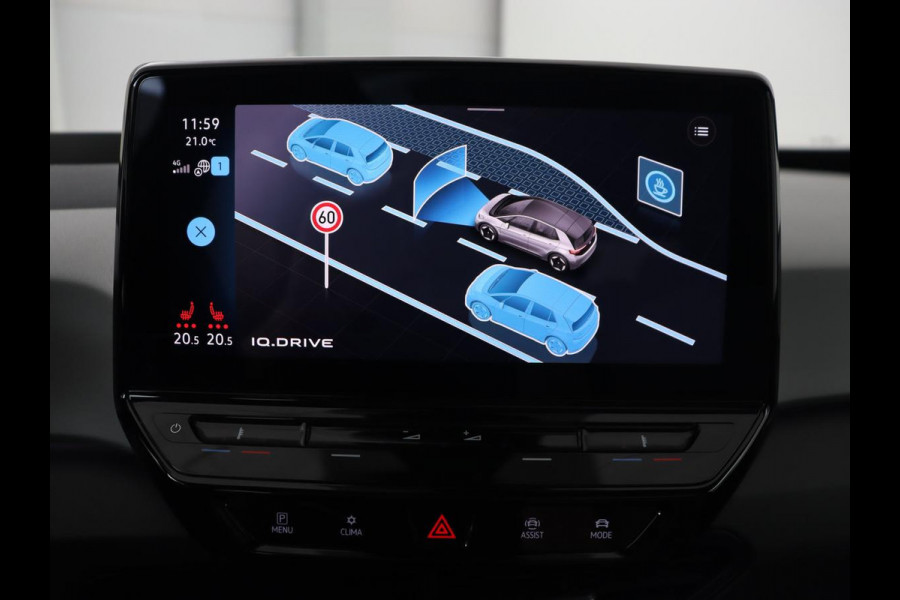 Volkswagen ID.3 First Max 58 kWh | Panoramadak | Head-Up | Stoel & stuurverwarming | Adaptive cruise | Camera | Massage | Elektrische stoelen | Sfeerverlichting | Carplay | Matrix LED
