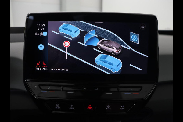 Volkswagen ID.3 First Max 58 kWh | Panoramadak | Head-Up | Stoel & stuurverwarming | Adaptive cruise | Camera | Massage | Elektrische stoelen | Sfeerverlichting | Carplay | Matrix LED