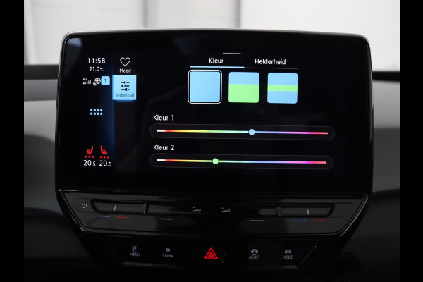 Volkswagen ID.3 First Max 58 kWh | Panoramadak | Head-Up | Stoel & stuurverwarming | Adaptive cruise | Camera | Massage | Elektrische stoelen | Sfeerverlichting | Carplay | Matrix LED