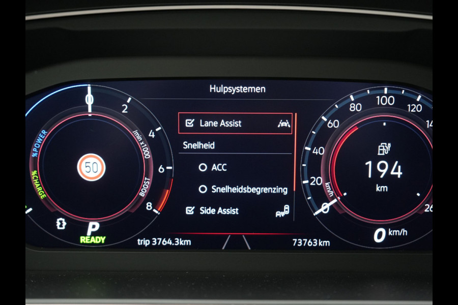 Volkswagen Tiguan TSI eHybrid Plug In Hybrid 245pk Dealer O.H PHEV | Panodak | Adaptive Cruise | Camera | Sportstoelen Verwarmd | IQ Light | Travel Assist | Apple Carplay | Virtual | Navigatie | DAB |