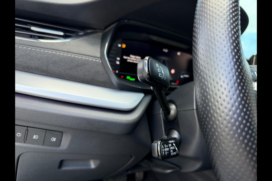 Škoda Octavia Combi 1.4 TSI iV PHEV Business Edition - Automaat - Navi - Winterpakket - Camera