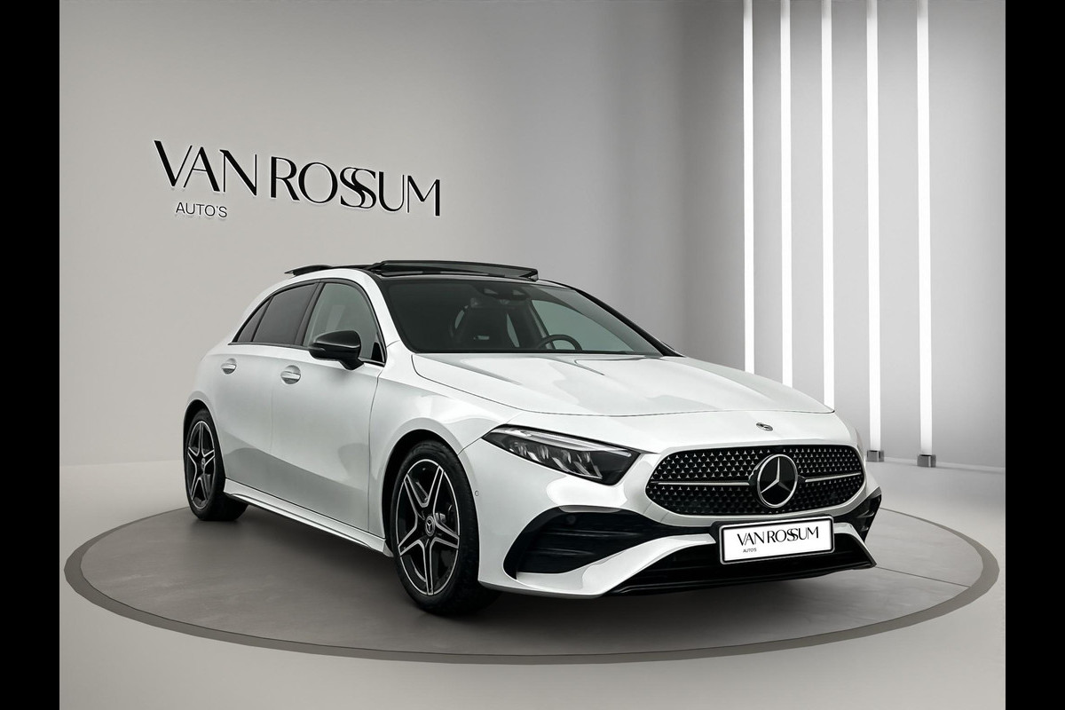 Mercedes-Benz A-Klasse 200 AMG Premium Pano ACC Sfeer Camera