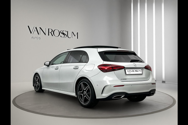 Mercedes-Benz A-Klasse 200 AMG Premium Pano ACC Sfeer Camera