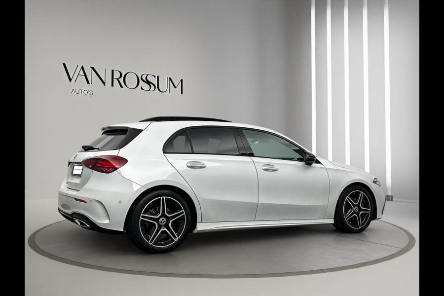 Mercedes-Benz A-Klasse 200 AMG Premium Pano ACC Sfeer Camera