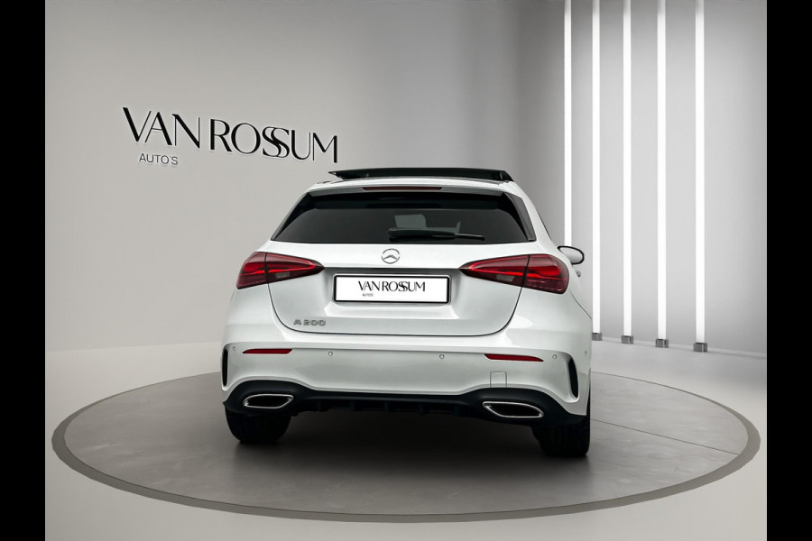 Mercedes-Benz A-Klasse 200 AMG Premium Pano ACC Sfeer Camera