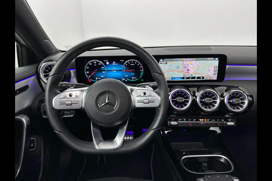 Mercedes-Benz A-Klasse 250 e AMG Pano Sfeer Camera Night Pakket
