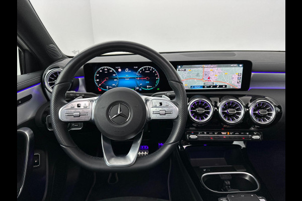 Mercedes-Benz A-Klasse 250 e AMG Pano Sfeer Camera Night Pakket