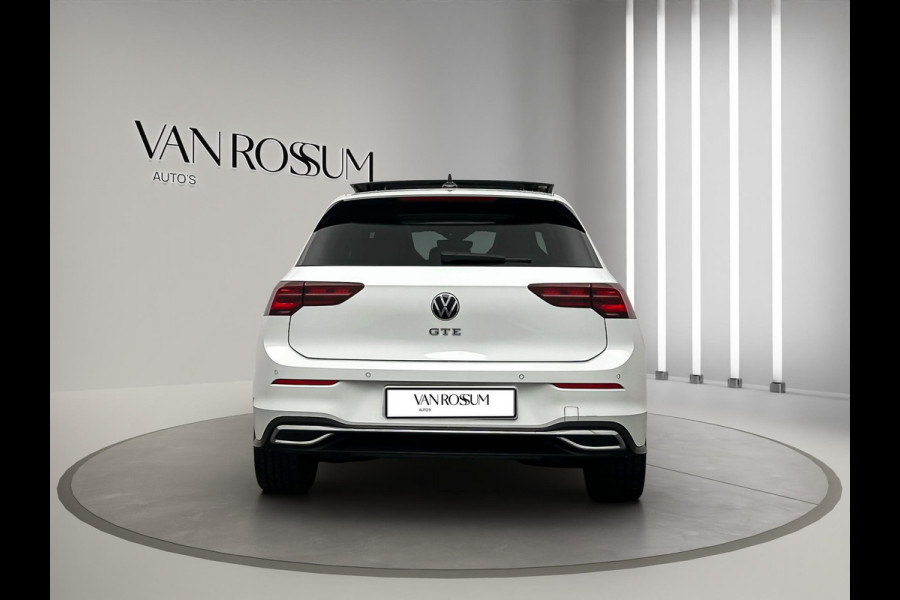 Volkswagen Golf 1.4 eHybrid GTE | Panoramadak | IQ | Sfeerverlichting |  LED Pakket | Head up |