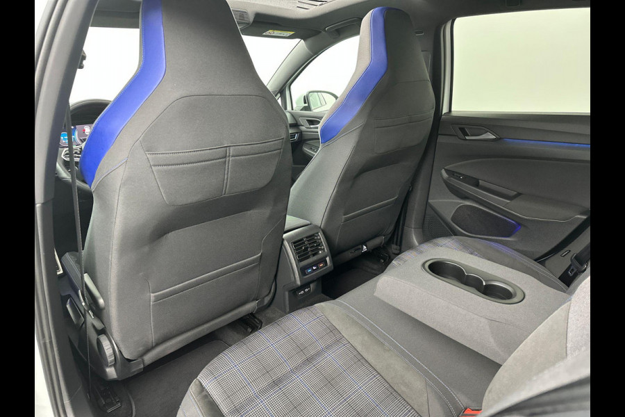 Volkswagen Golf 1.4 eHybrid GTE | Panoramadak | IQ | Sfeerverlichting |  LED Pakket | Head up |