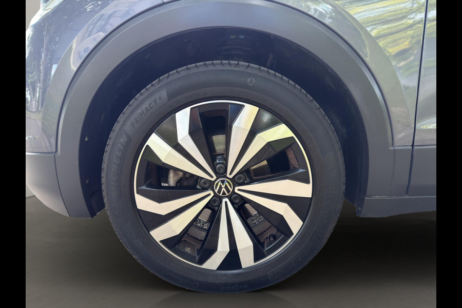 Volkswagen T-Cross 1.0 TSI 81kW Style | Stoelverwarming | Digitaal dashboard | Camera & Parkeersensors |