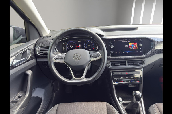 Volkswagen T-Cross 1.0 TSI 81kW Style | Stoelverwarming | Digitaal dashboard | Camera & Parkeersensors |