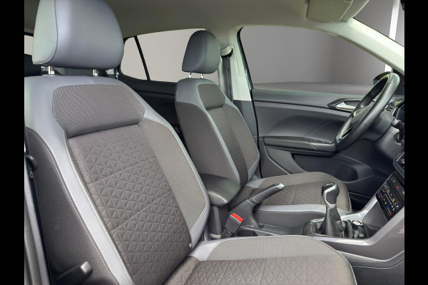 Volkswagen T-Cross 1.0 TSI 81kW Style | Stoelverwarming | Digitaal dashboard | Camera & Parkeersensors |