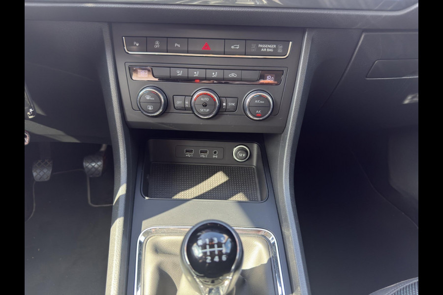 Seat Ateca 1.0 TSI Style | Navigatie | Klimaatregeling | Parkeersenors V+A | Electr. achterklep |