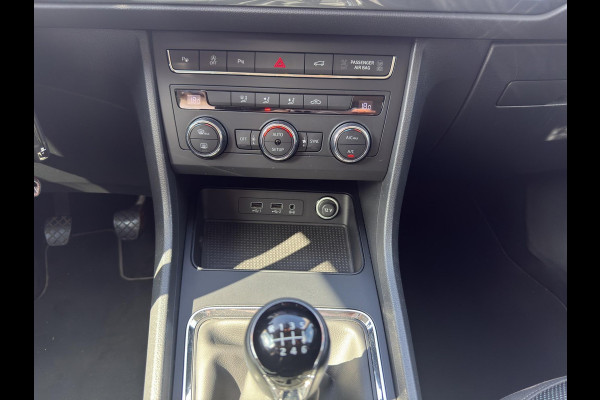 Seat Ateca 1.0 TSI Style | Navigatie | Klimaatregeling | Parkeersenors V+A | Electr. achterklep |