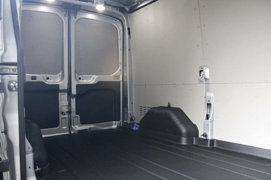 Ford Transit 350 2.0 TDCI L2H2 Trend 165pk - Facelift - Adaptive Cruise - Navigatie - Blind Spot - 360 Camera - Stoel - Stuurverwarming - Rij