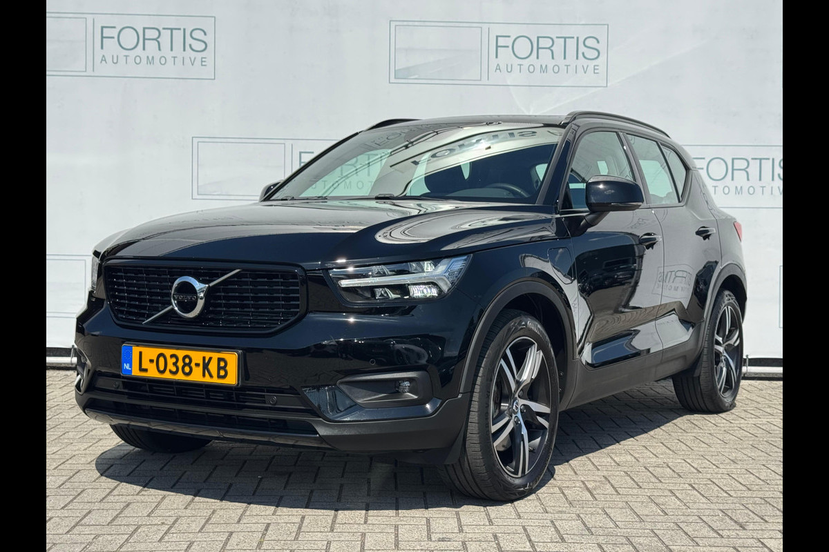 Volvo XC40 1.5 T4 Recharge R-Design Expression NL AUTO | CAMERA | PANO | 6x voorraad