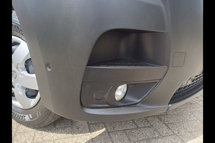 Renault Master L2H2 135.35 FG LUXE Clima, PDC, Camera, Navi, Blindspot, NETJES