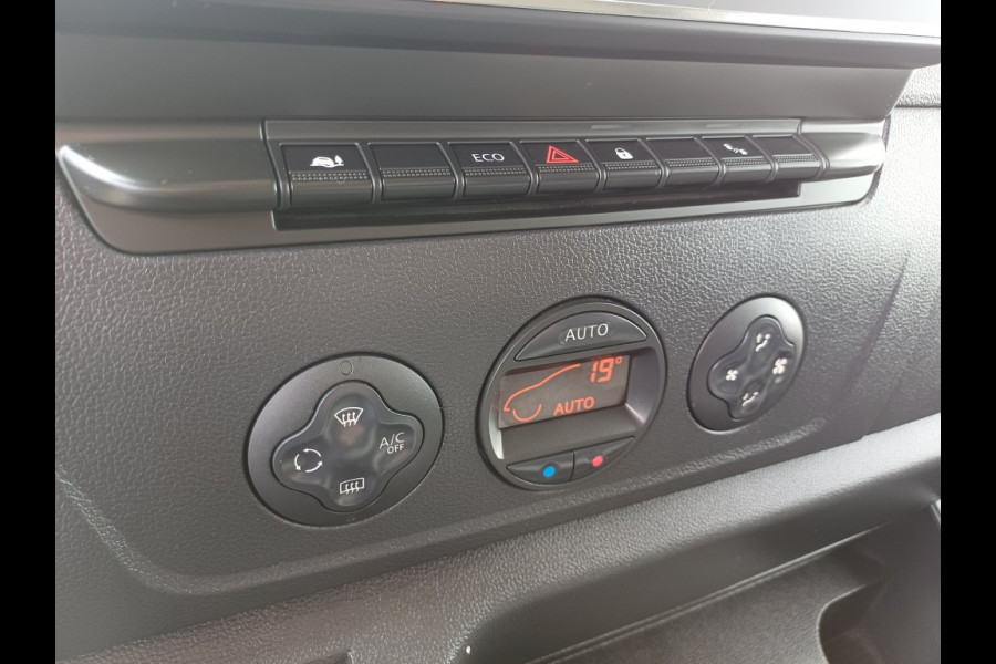 Renault Master L2H2 135.35 FG LUXE Clima, PDC, Camera, Navi, Blindspot, NETJES