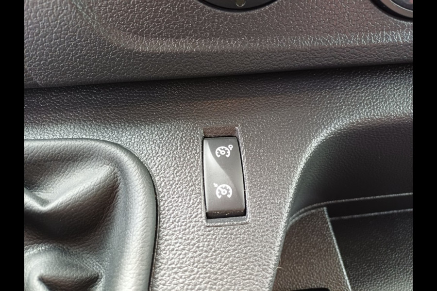Renault Master L2H2 135.35 FG LUXE Clima, PDC, Camera, Navi, Blindspot, NETJES