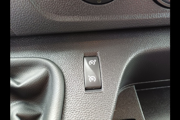 Renault Master L2H2 135.35 FG LUXE Clima, PDC, Camera, Navi, Blindspot, NETJES