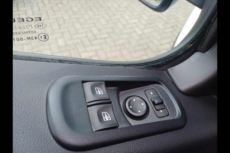 Renault Master L2H2 135.35 FG LUXE Clima, PDC, Camera, Navi, Blindspot, NETJES
