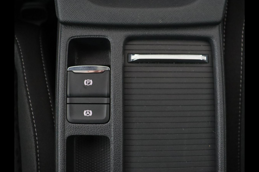 Škoda Octavia 1.4 TSI iV PHEV Edition Plus | Panoramadak | Stoelverwarming | Head-Up | Adaptive cruise | Camera | Virtual Cockpit | Canton Sound