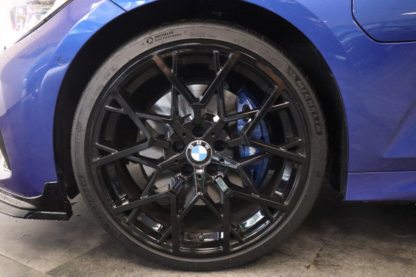 BMW 3-serie 330e High Executive Schuif/kanteldak ACC PDC Navi Co-Pilot HI-FI Laser Led Head-up Leder 20'LM M-Performance