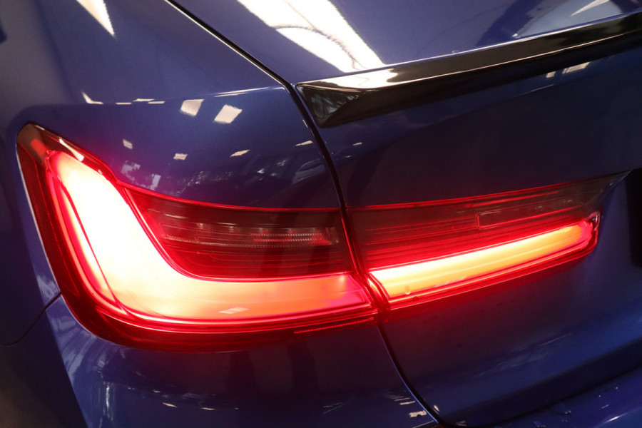 BMW 3-serie 330e High Executive Schuif/kanteldak ACC PDC Navi Co-Pilot HI-FI Laser Led Head-up Leder 20'LM M-Performance