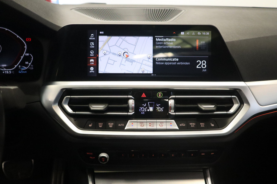 BMW 3-serie 330e High Executive Schuif/kanteldak ACC PDC Navi Co-Pilot HI-FI Laser Led Head-up Leder 20'LM M-Performance